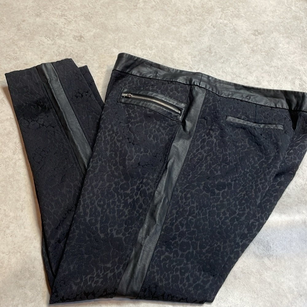 I love Ronson women’s black on black pants trousers faux leather trim. Size 16 - Picture 9 of 9
